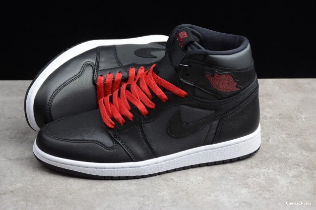 One Kick Satin High Air 1 555088-060 Retro Jordan OG Black 0811